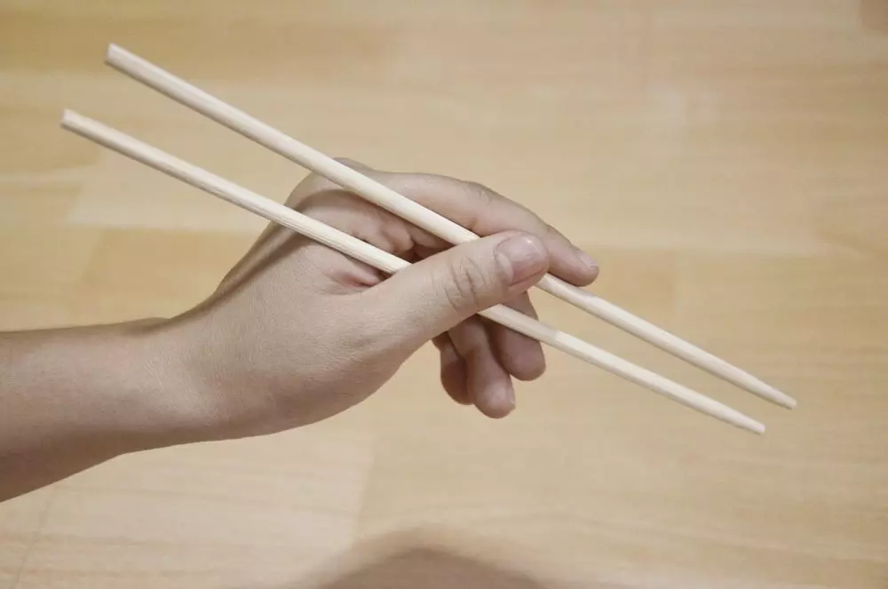 Eat With Chopsticks Step 2
